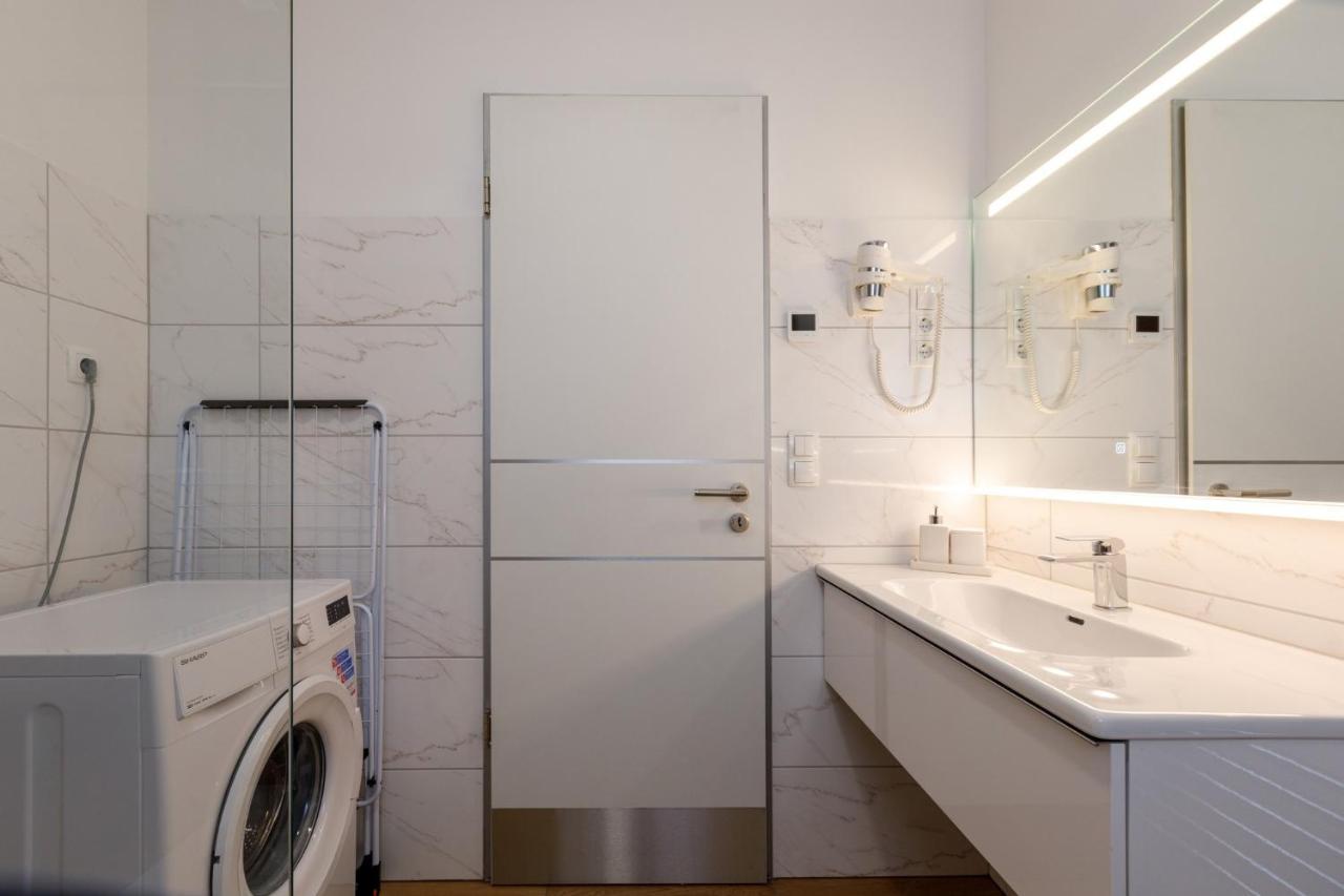 Hévíz La Bella Centrum Apartmanok Piros/Sarga מראה חיצוני תמונה